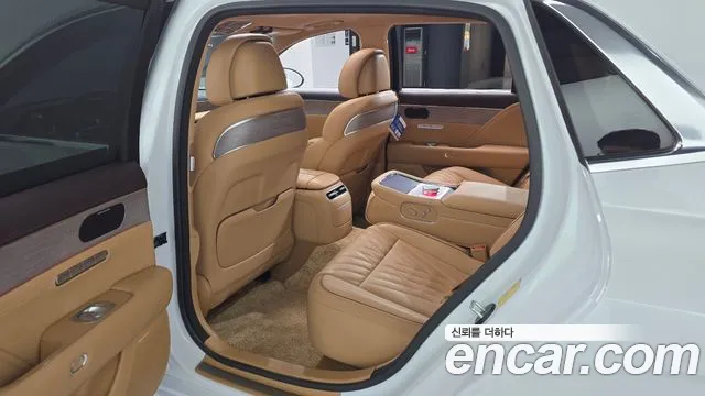 Genesis G90 2023 thumb 11