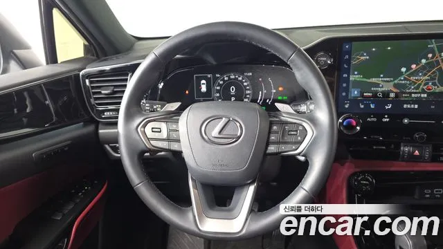 Lexus NX 2025 thumb 12
