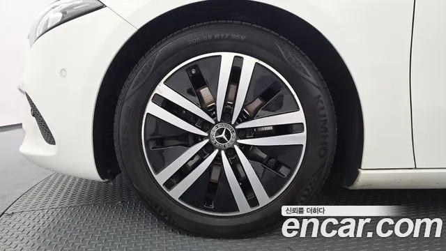 Mercedes-Benz A-Класс 2022 thumb 5