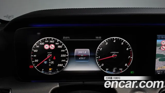 Mercedes-Benz E-Класс 2017 thumb 7