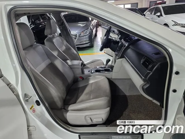Toyota Camry 2013 thumb 10