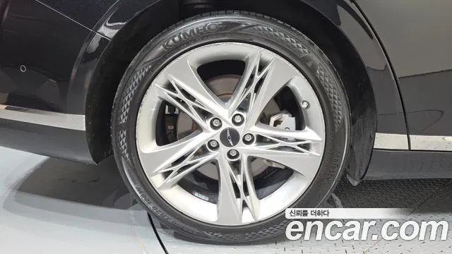 Genesis G90 2022 thumb 5