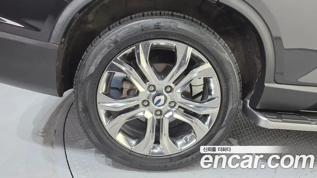 KG_Mobility_Ssangyong Rexton 2018 thumb 5
