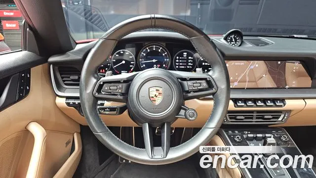 Porsche 911 2022 thumb 12