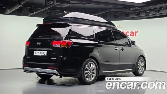 Kia Carnival 2015 thumb 2