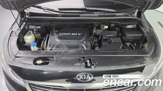 Kia Carnival 2015 thumb 6