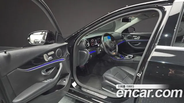 Mercedes-Benz E-Класс 2017 thumb 9