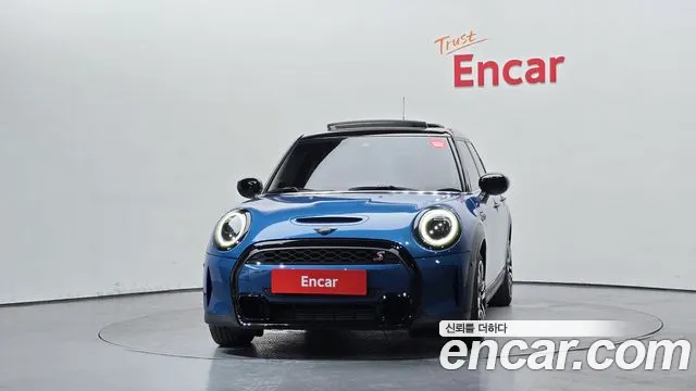 MINI Hatch 2024 thumb 3