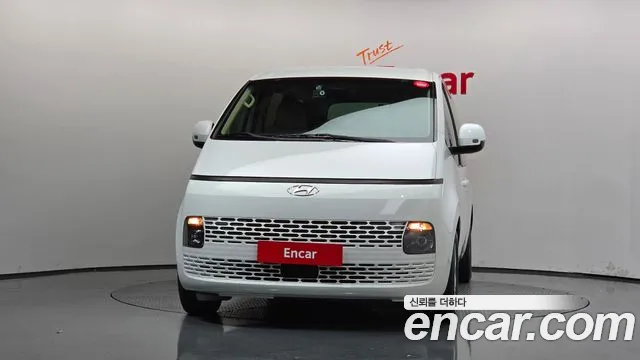Hyundai Staria 2021 thumb 3