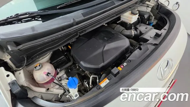Hyundai Staria 2021 thumb 6