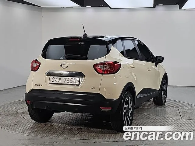 Renault-KoreaSamsung Captur 2016 thumb 4