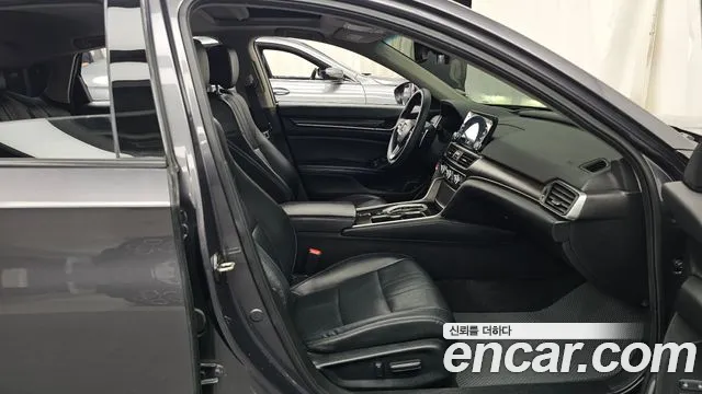 Honda Accord 2018 thumb 11