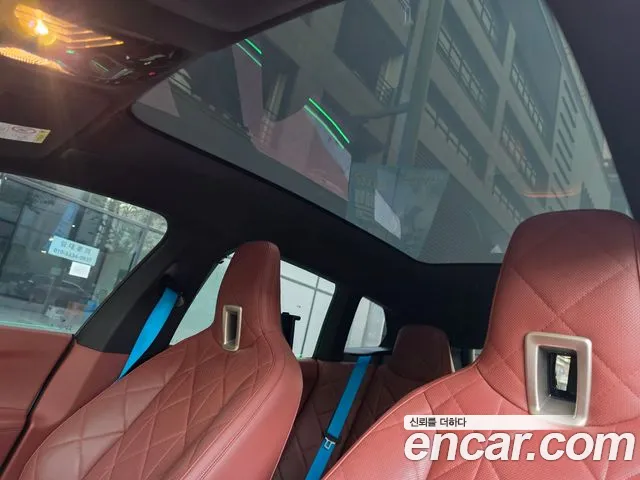 BMW iX 2023 thumb 9