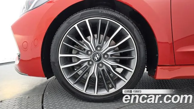Hyundai Avante 2017 thumb 5