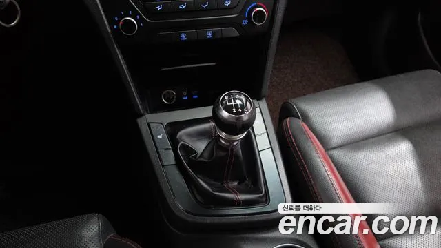 Hyundai Avante 2017 thumb 9