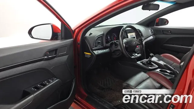 Hyundai Avante 2017 thumb 10