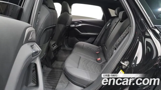 Audi A6 e-Tron 2025 thumb 12