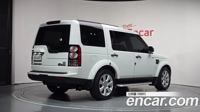 Land Rover Discovery 2015 thumb 2