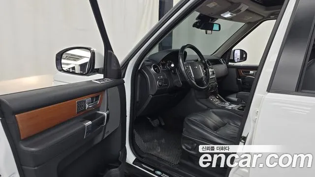 Land Rover Discovery 2015 thumb 10