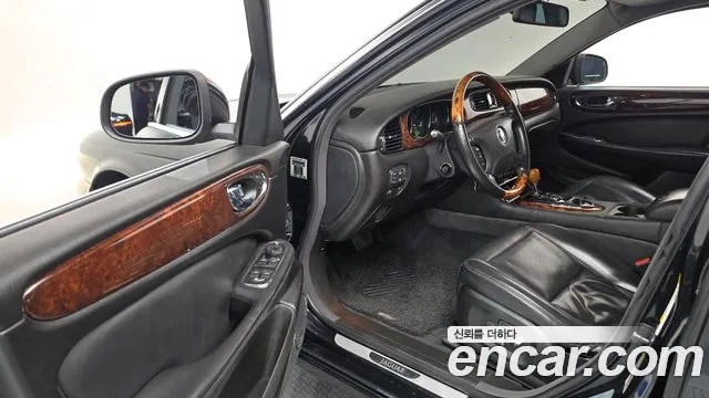 Jaguar XJ 2007 thumb 10