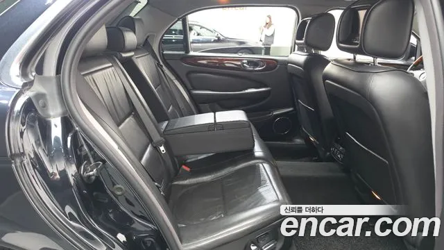 Jaguar XJ 2007 thumb 12