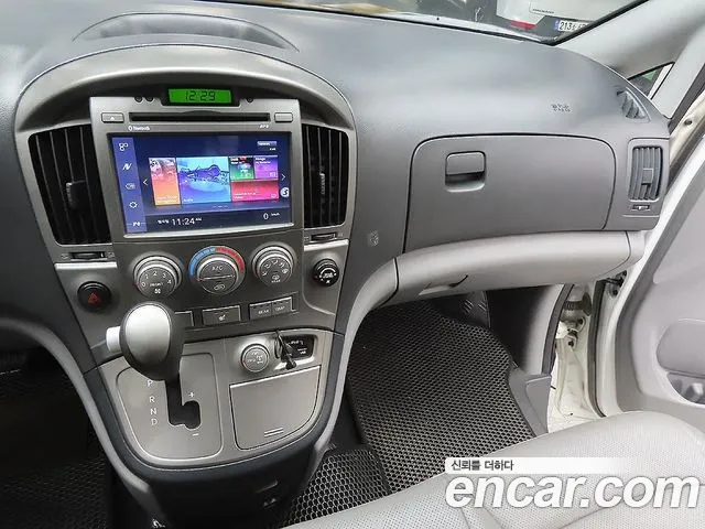 Hyundai Starex 2014 thumb 9