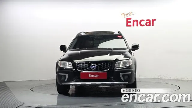 Volvo XC70 2016 thumb 3