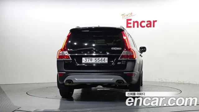Volvo XC70 2016 thumb 4