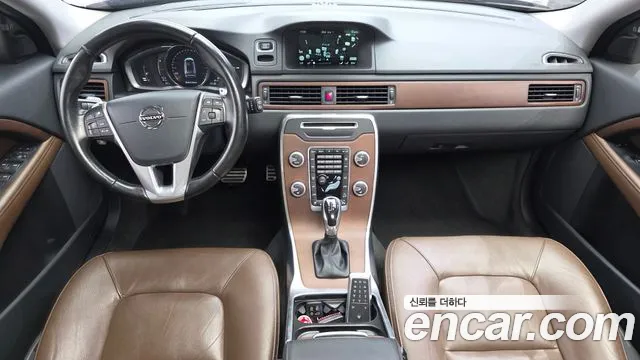 Volvo XC70 2016 thumb 7