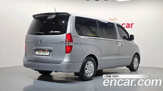 Hyundai Starex 2015 thumb 2