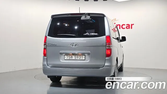 Hyundai Starex 2015 thumb 4