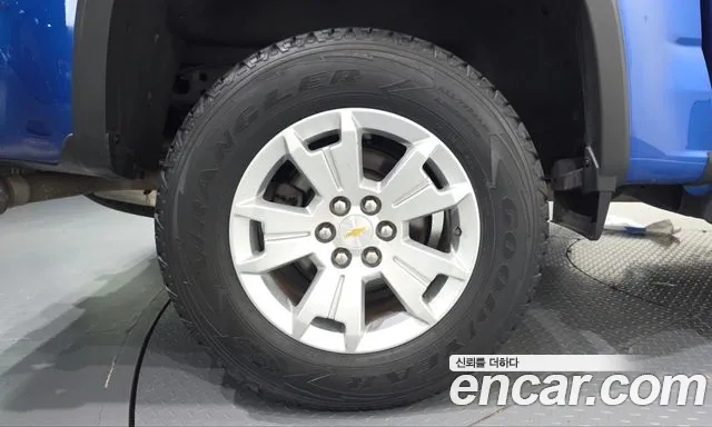 ChevroletGMDaewoo Colorado 2020 thumb 5