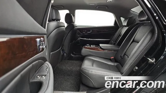 Hyundai Equus 2013 thumb 11