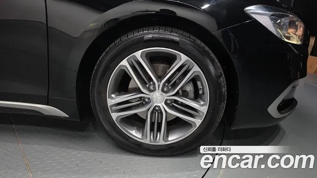 Hyundai Grandeur 2018 thumb 4