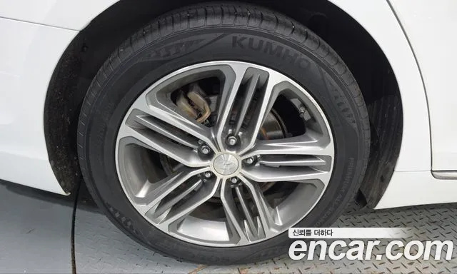 Hyundai Grandeur 2017 thumb 4