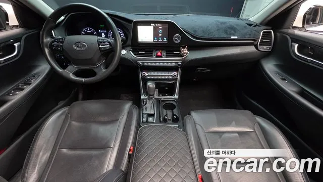 Hyundai Grandeur 2017 thumb 6