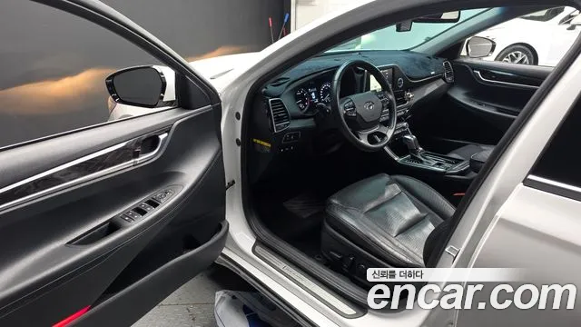 Hyundai Grandeur 2017 thumb 9