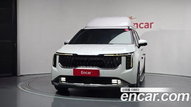 Kia Carnival 2024 thumb 3