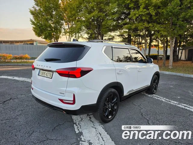 KG_Mobility_Ssangyong Rexton 2022 thumb 2