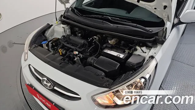 Hyundai Accent 2015 thumb 6