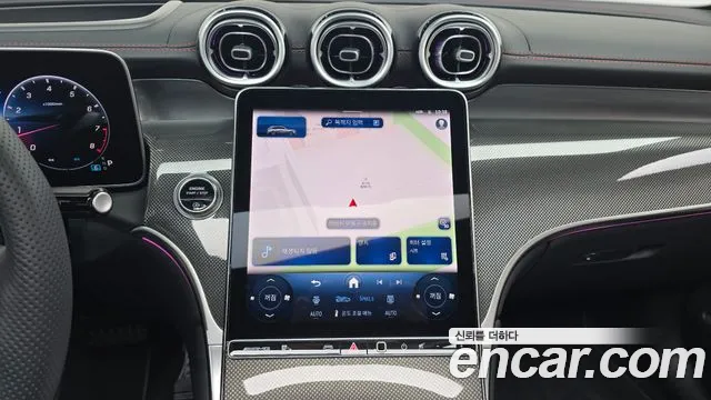 Mercedes-Benz GLC 2025 thumb 12