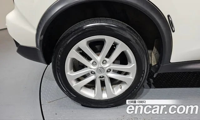 Nissan Juke 2016 thumb 5