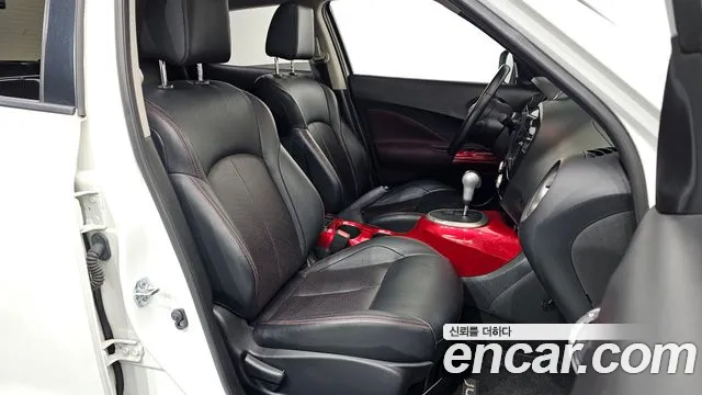 Nissan Juke 2016 thumb 11