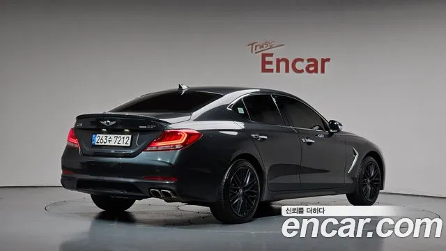 Genesis G70 2019 thumb 2