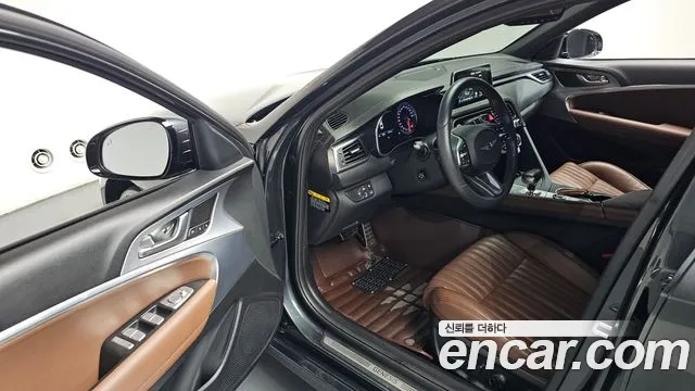 Genesis G70 2019 thumb 10