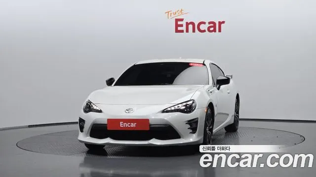 Toyota GT86 2019 thumb 2