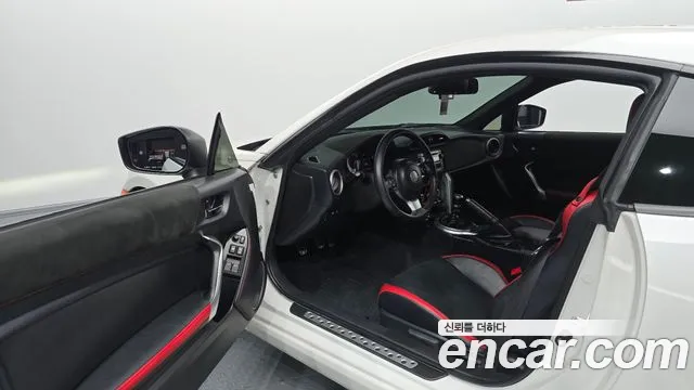 Toyota GT86 2019 thumb 9