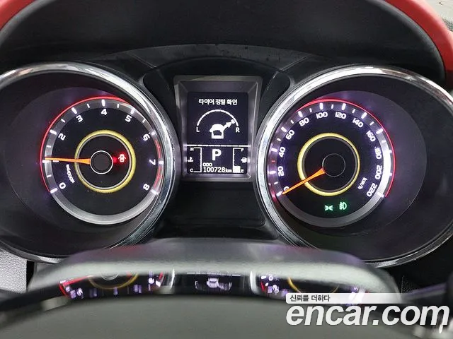 KG_Mobility_Ssangyong TIBOLI 2015 thumb 8