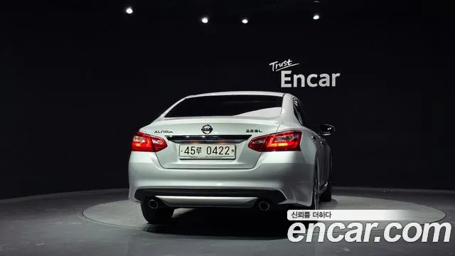 Nissan Altima 2016 thumb 4