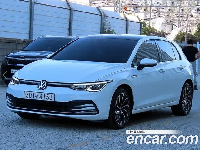 Volkswagen Golf Sportsvan 2022 thumb 2